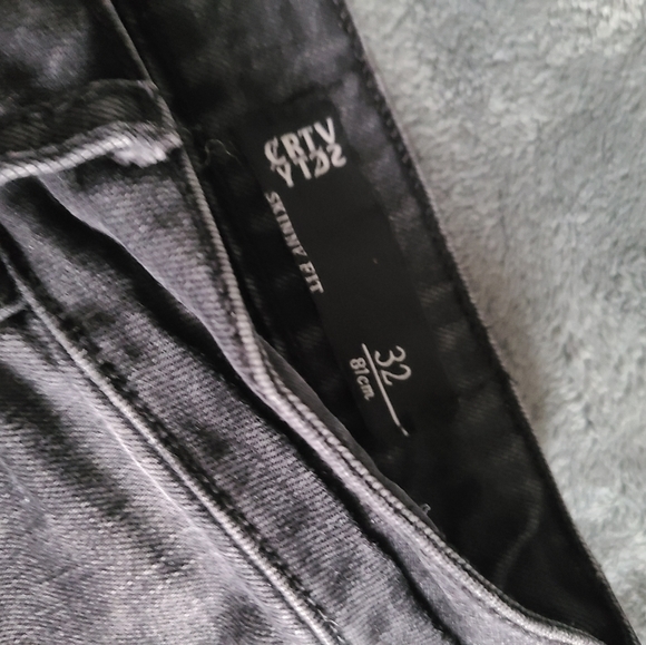 Lira jeans - Picture 2 of 4